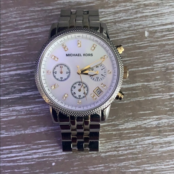 Michael Kors Watch - Picture 1 of 5